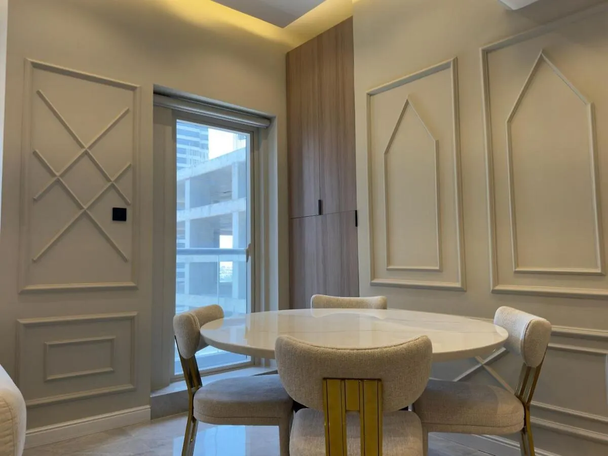 A Unique Luxury Touch In Jlt Lägenhet Dubai