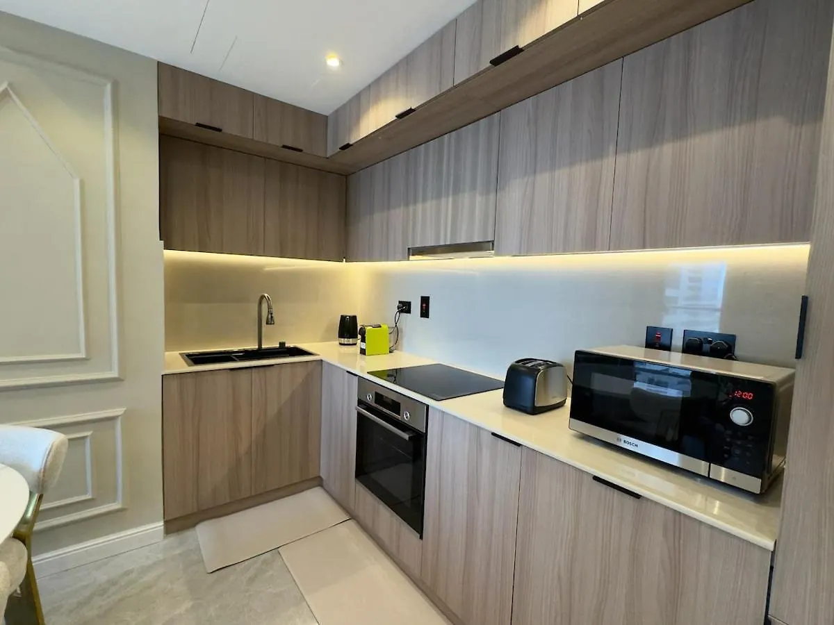 A Unique Luxury Touch In Jlt Apartment Dubai