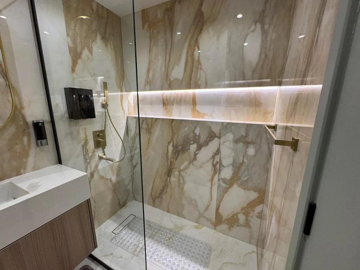 두바이 A Unique Luxury Touch In Jlt 아파트 0*,
